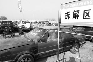 亳州男子為躲酒駕檢查竟將車開進交警大隊，交警笑稱“省事了”